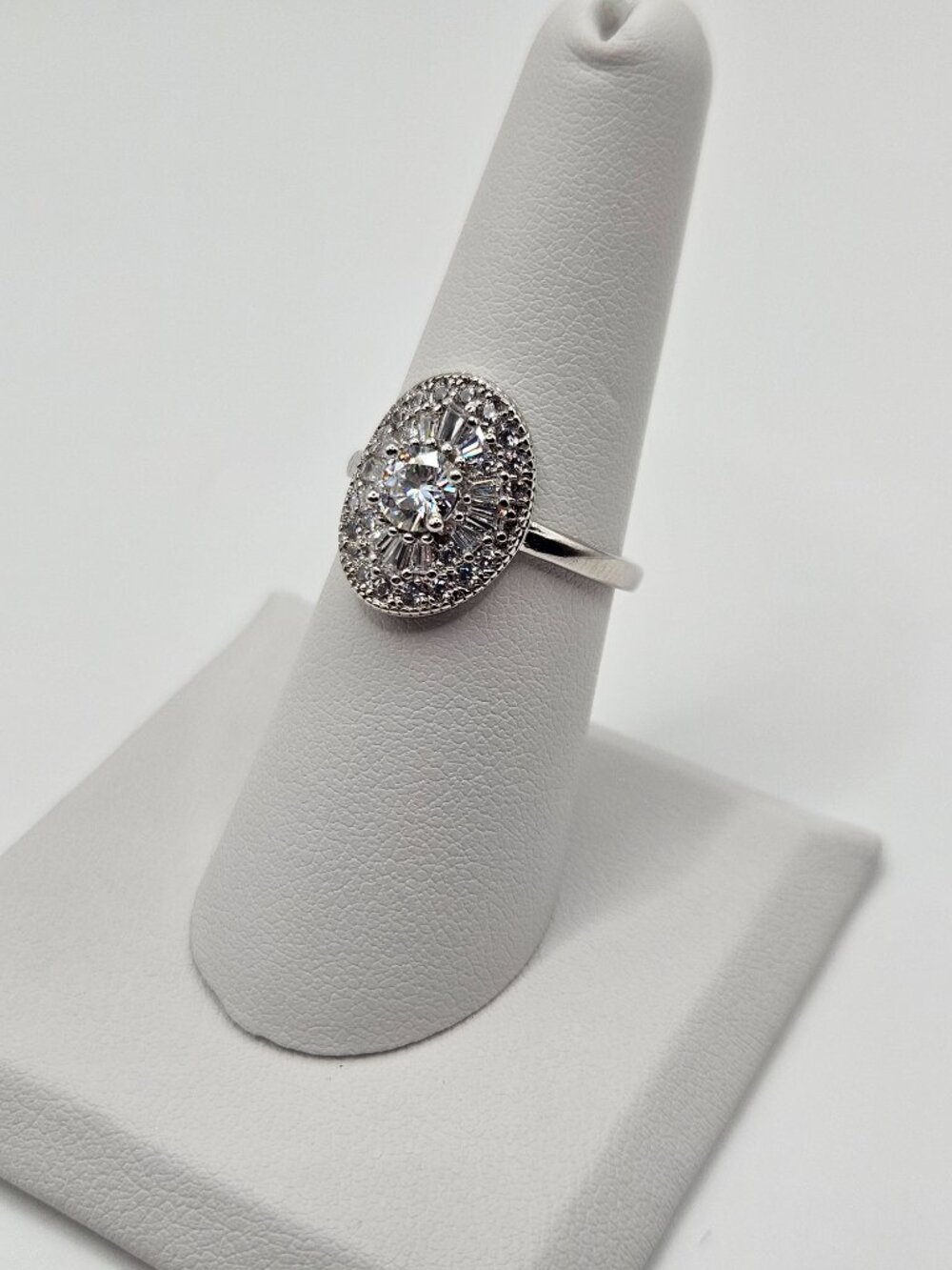 925 Silver Moissanite Ballerina Baguette Halo Ring 7 - Picture 2 of 7